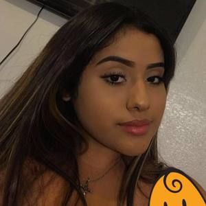 Meet your Posher, Daniela